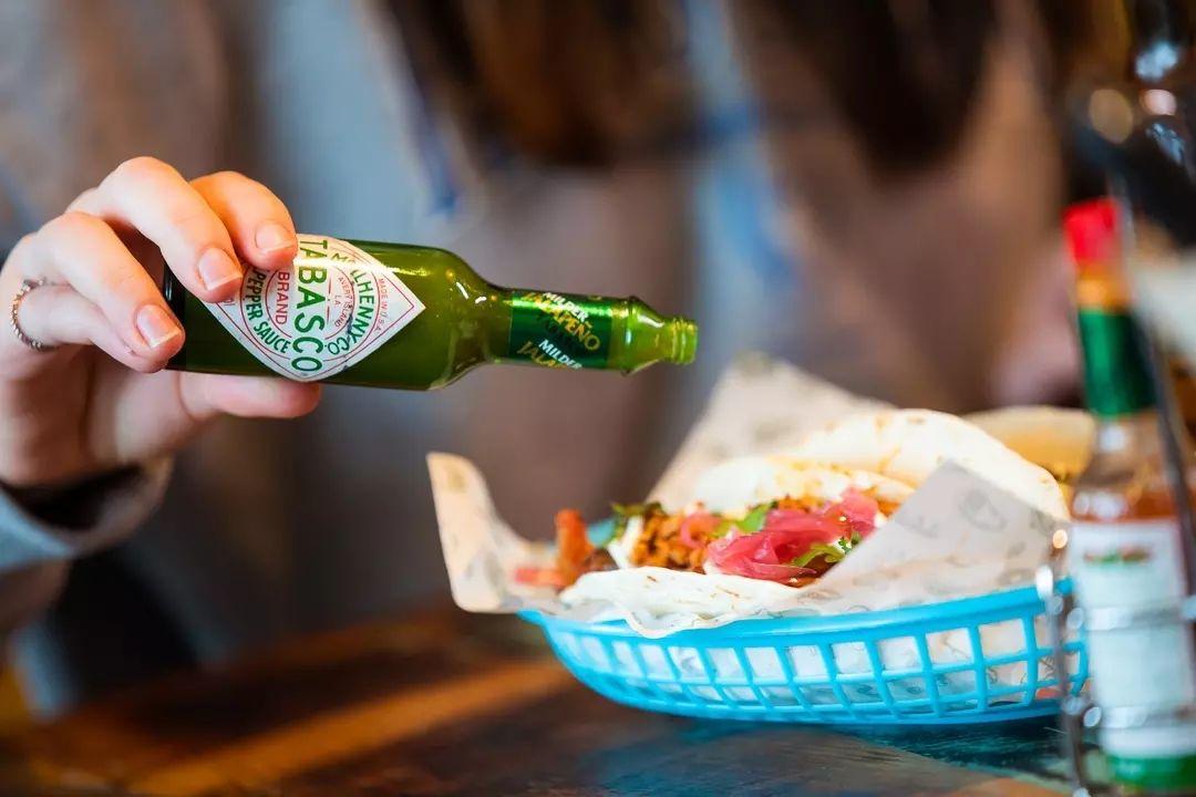 Bepaal zelf hoe pittig jouw taco wordt; van Nederlands tot Mexicaanse abuelita. 🌶️🌶️🌶️